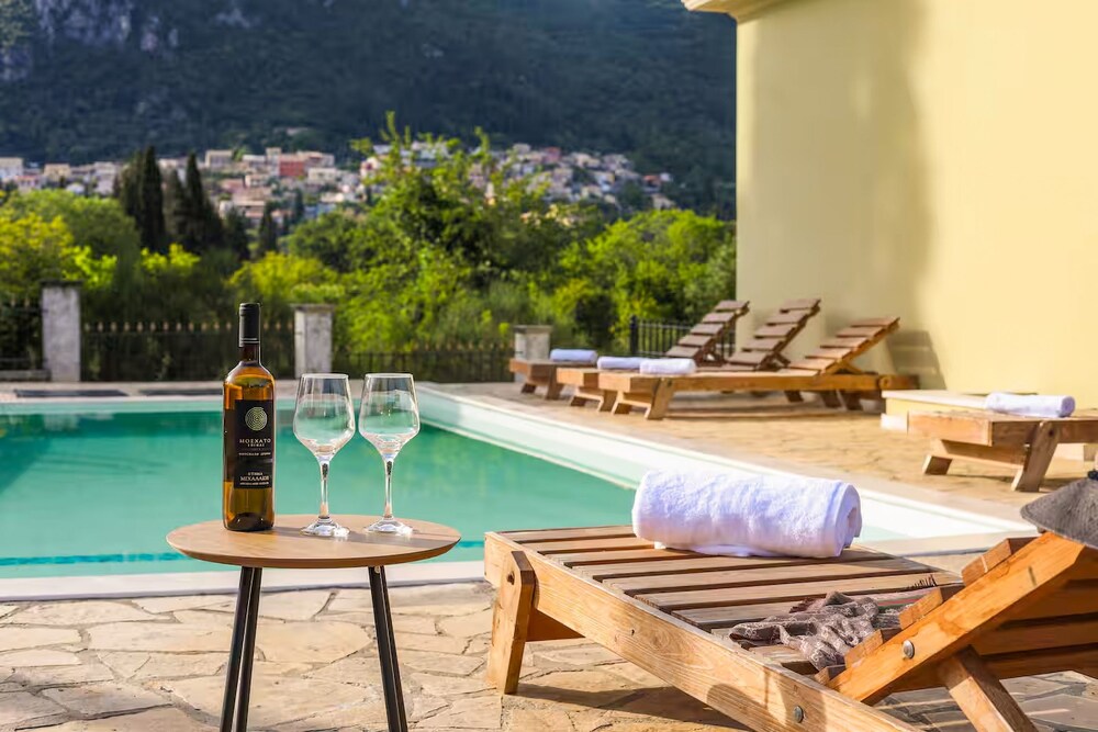 Elite Villa Ena in Ano Korakiana