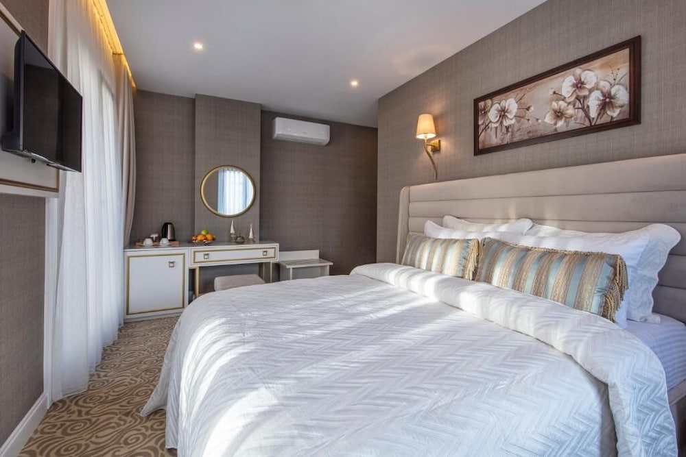Mr Beyaz Butik Otel - Image 24