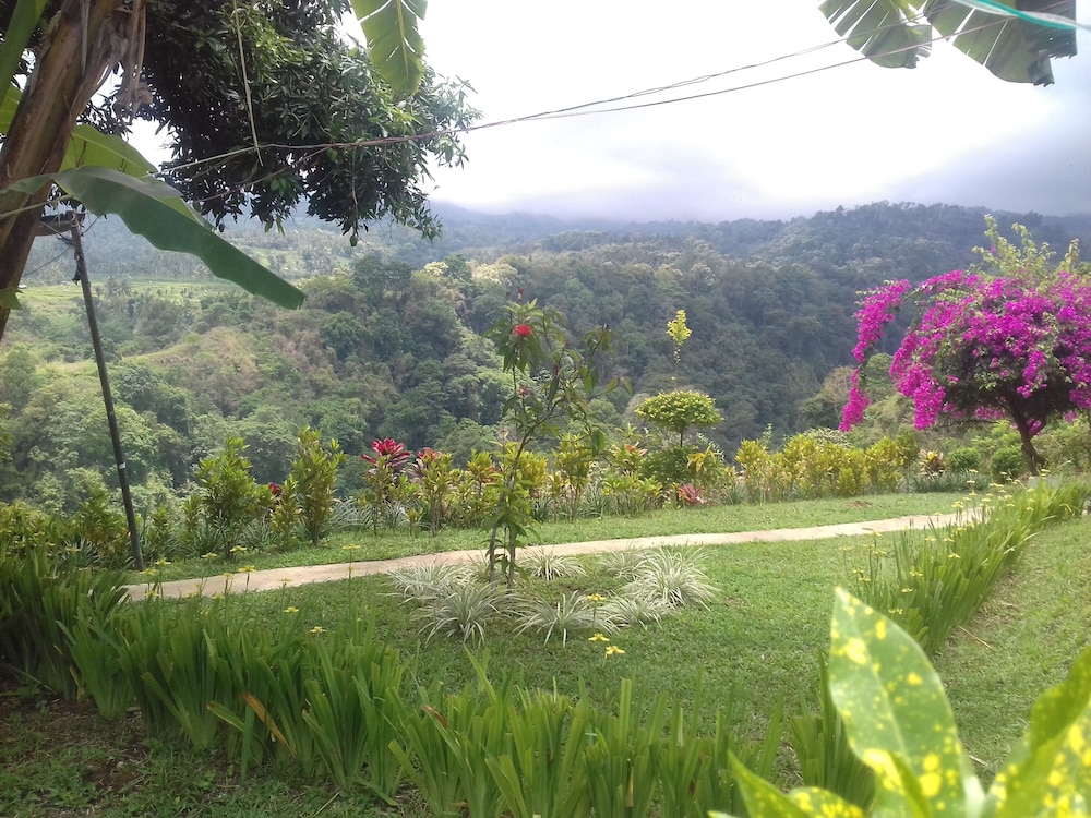 Pondok Guru Bakti Cottages