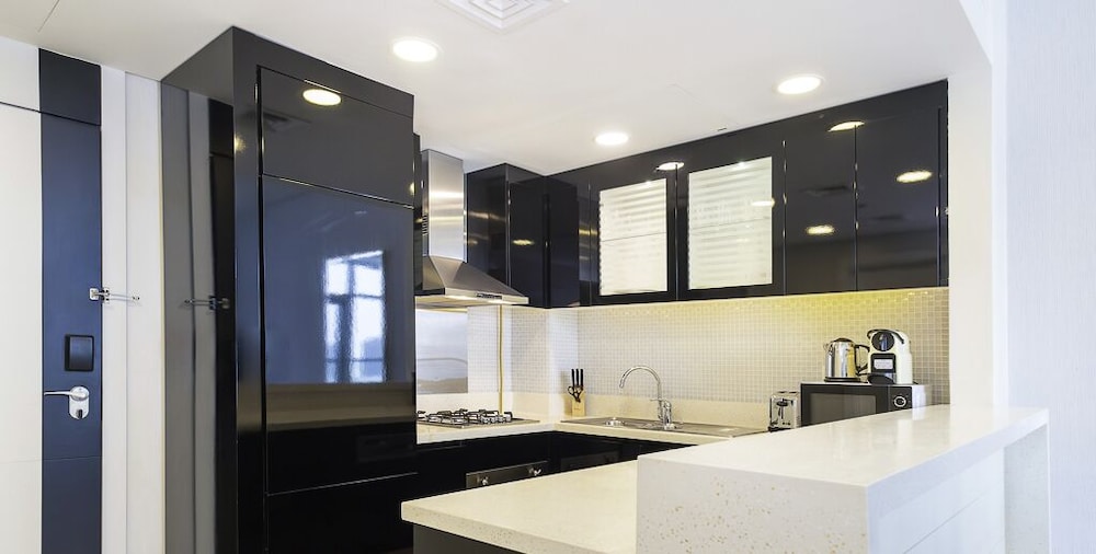 LUX The Bays Edge Canal View Suite