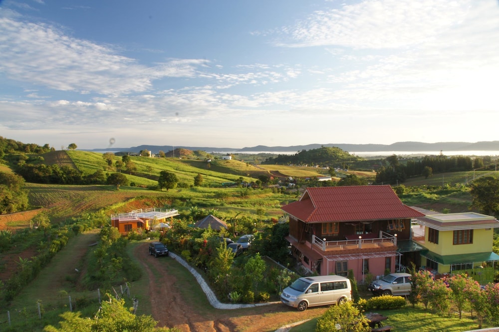 Ingkamol Homestay