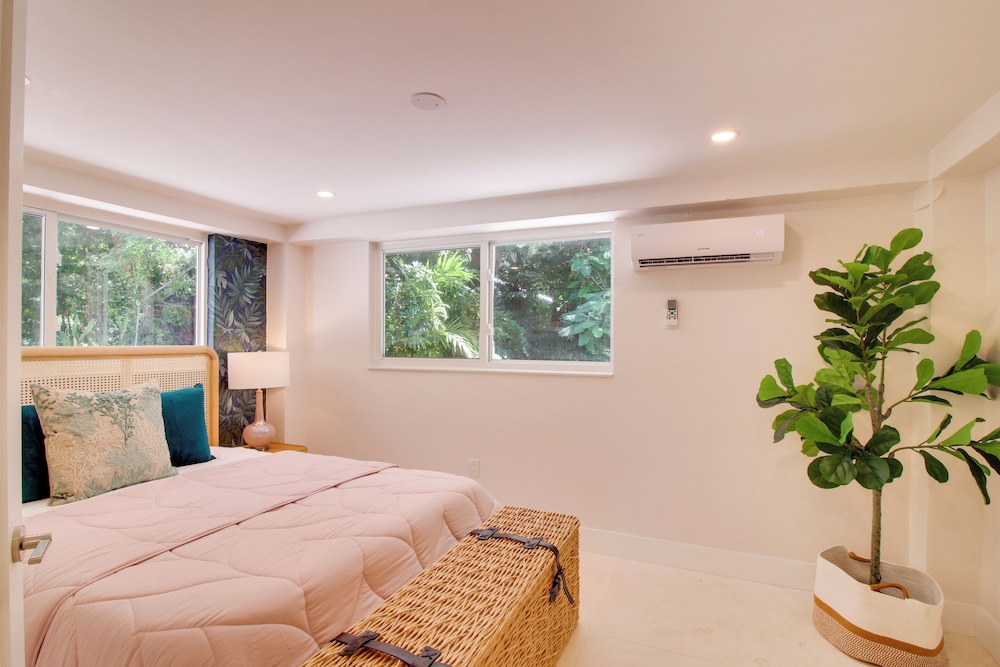 Walk to Beach: Tavernier Apartment w/ Patio!