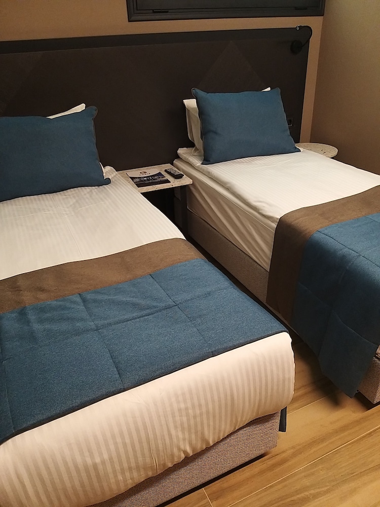 Rudis Otel - Image 5