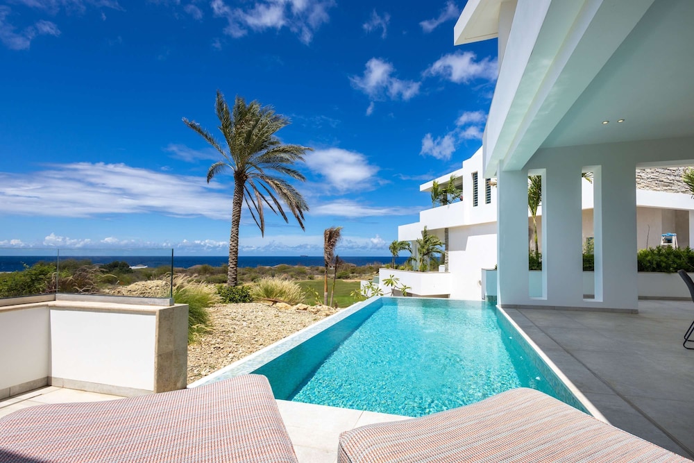 NEW The Cape at Blue Bay Golf Beach Resort
