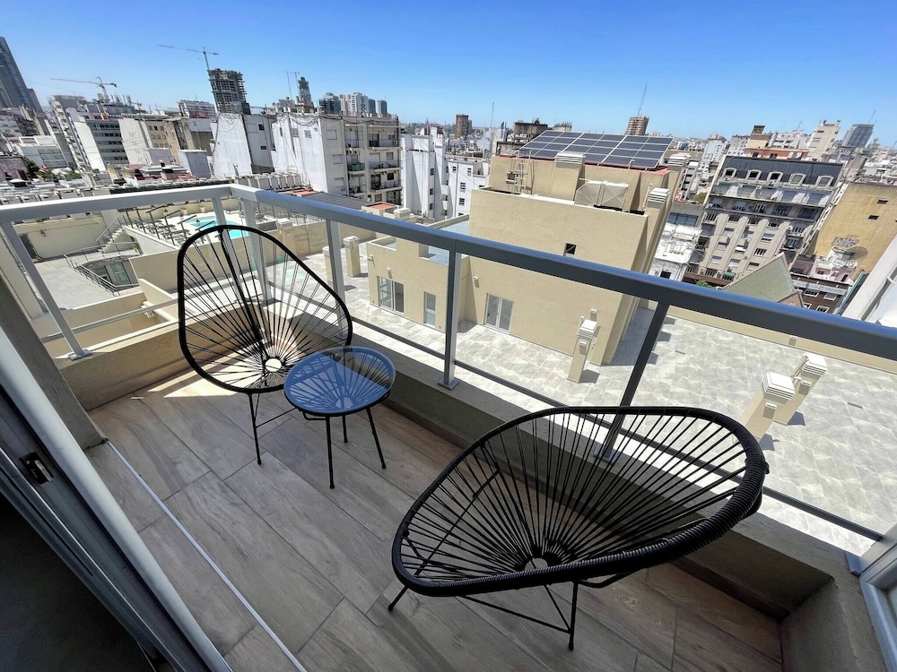 Fantastic Studio With Balcony Pool