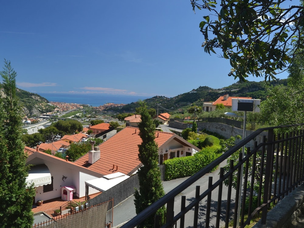 Family Stay in French Riviera view 5
