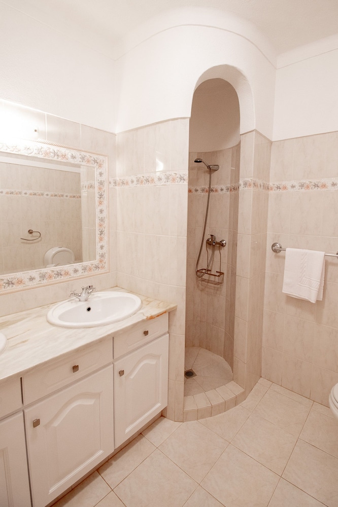 Casa Filipa Lower Floor