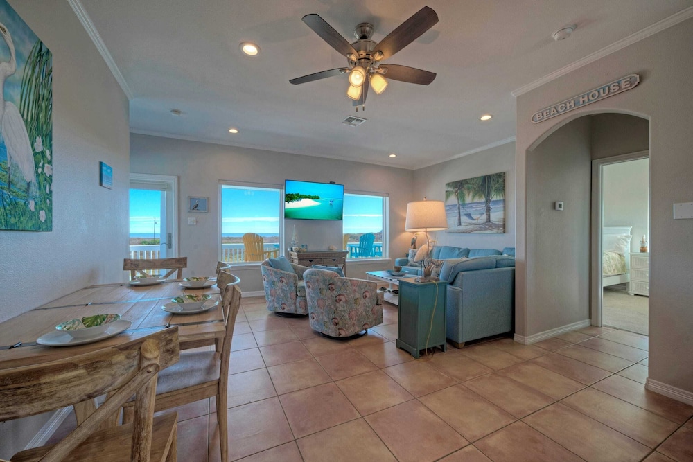 Coastal Soiree Ocean Views, Game Room, & Steps From Port Aransas Beaches