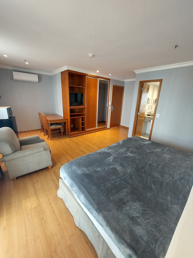 Flat Barra First