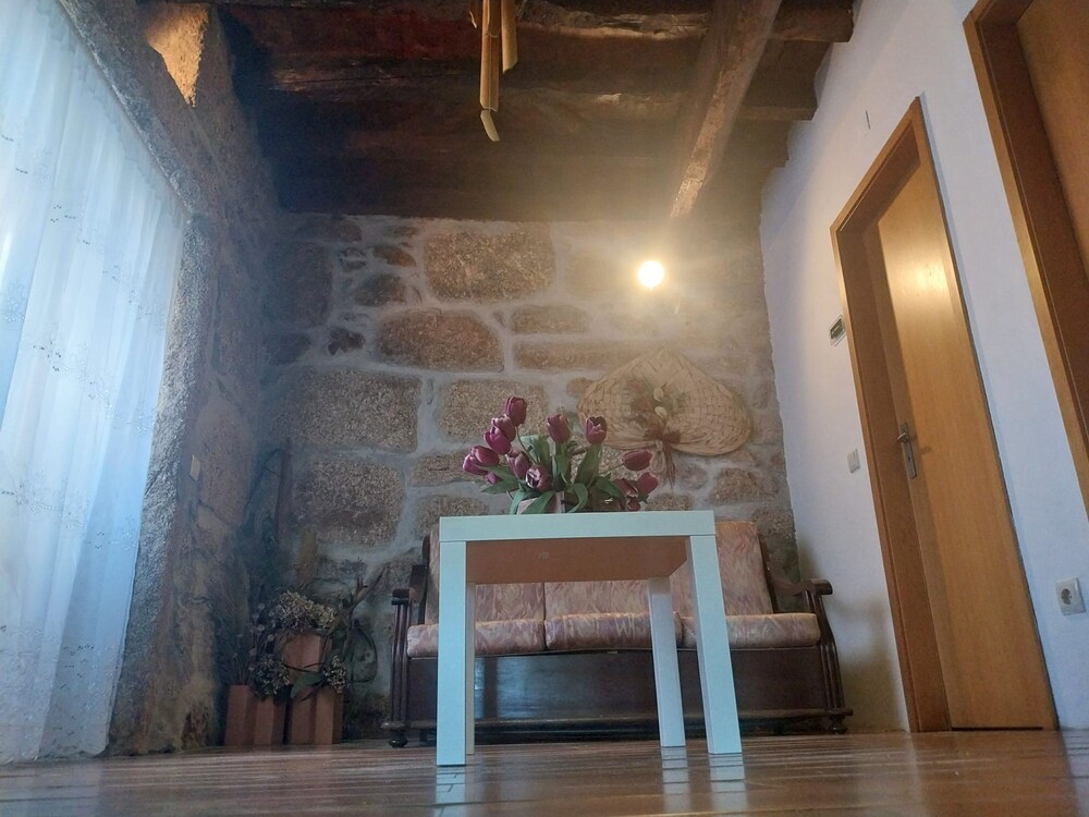 Serra da Estrela Seven Rooms 3 Suites Villa In s