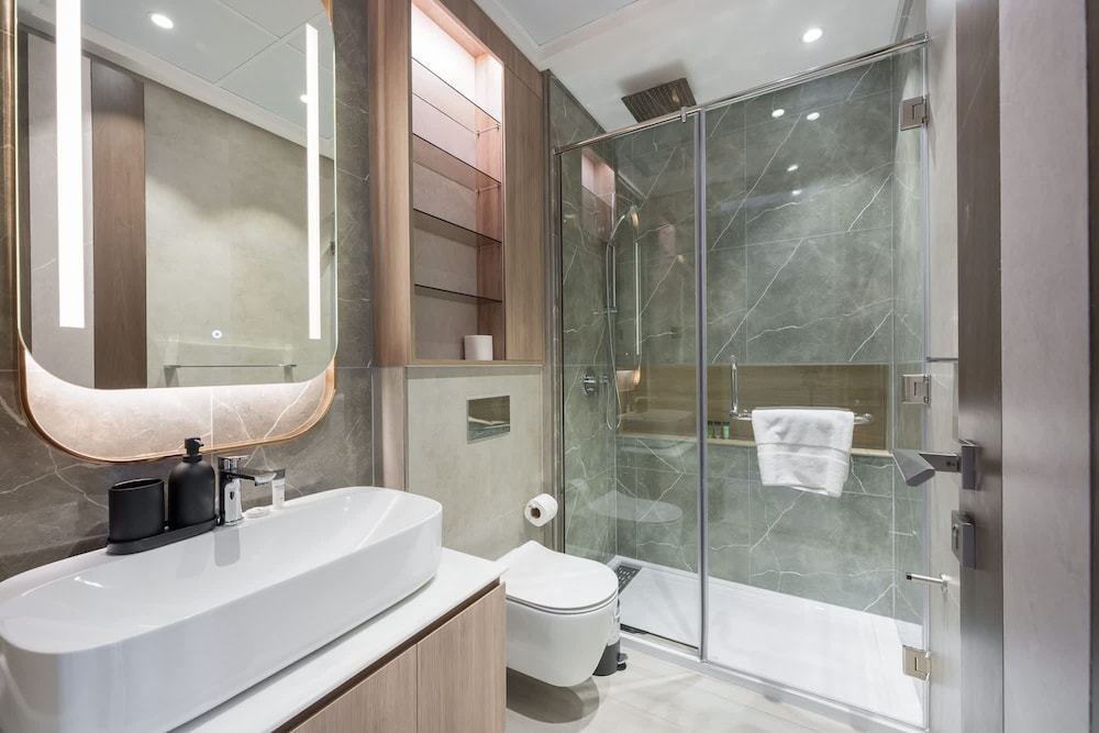 Sleek Studio in The Ivy Tower JVT