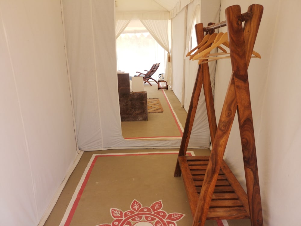 Dhora Desert Resort & Spa By Eight Continents