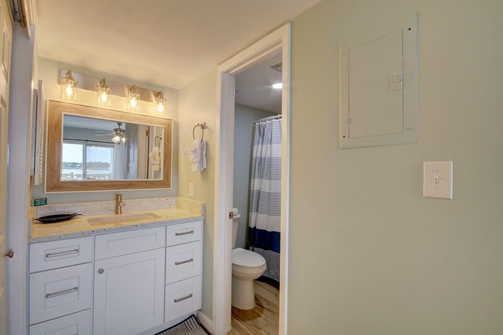 551 El Matador 2 Bedroom Condo