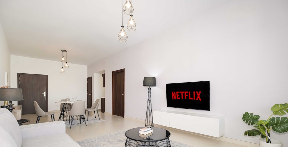LUX Holiday Home - Azure Residence 2