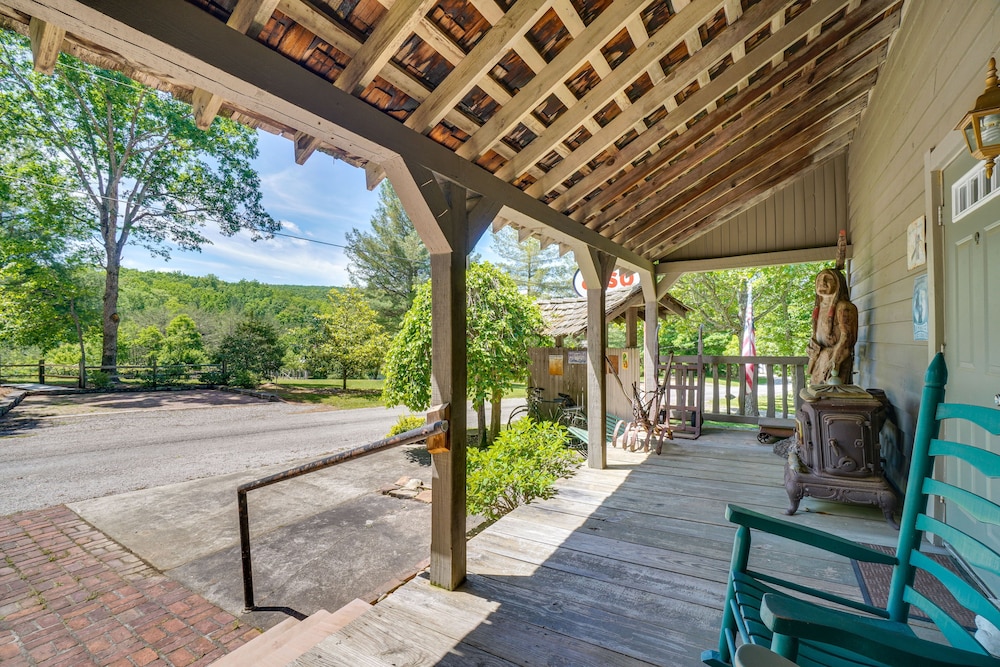 Charming Crossville Apt < 10 Mi to Golf Courses! view 4