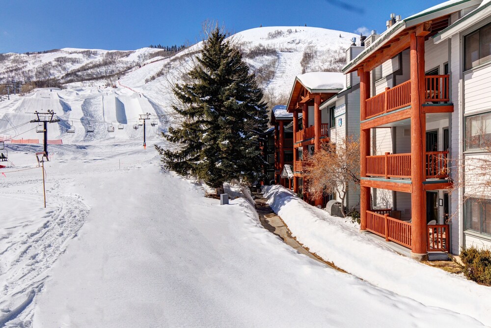 Park City Ski Resort - Snow Flower Vacation Homes