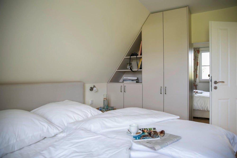 Luxus Reetdachhaus in Fuhlendorf mit Sauna