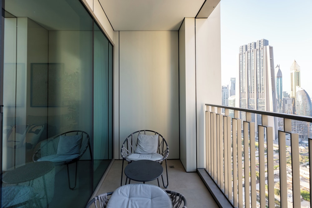 Downtown Views - Mint Stay