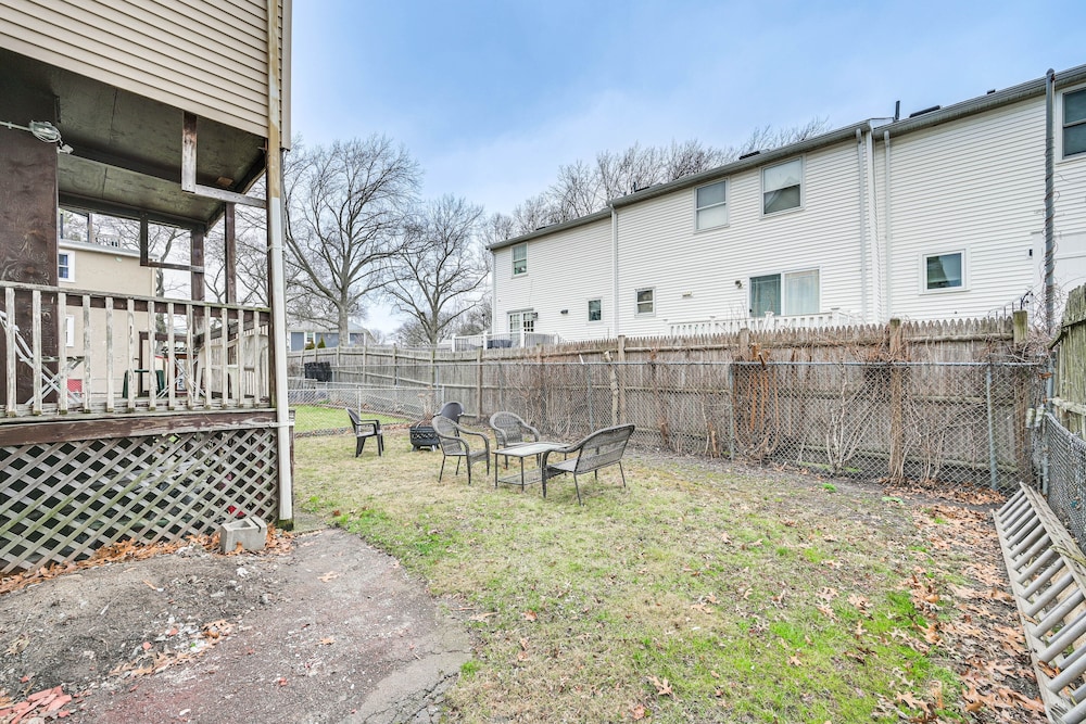 Medford Apartment Rental, 5 Mi to Downtown Boston