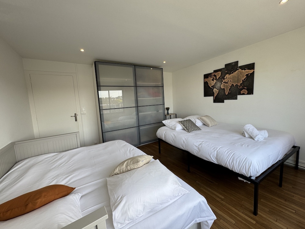 Home in Le Mans Near 24 Hours Circuit