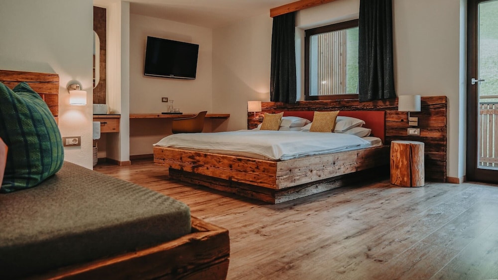 SchönBerg hotel. b&b.