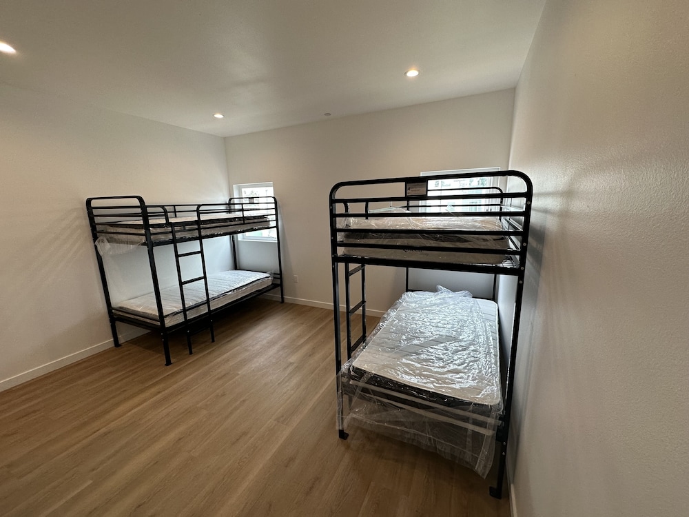 RoamHub Residences - Image 1