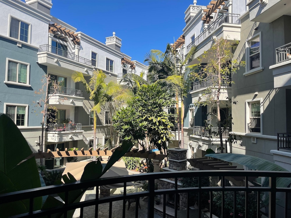 Casa Bel Air - Image 1