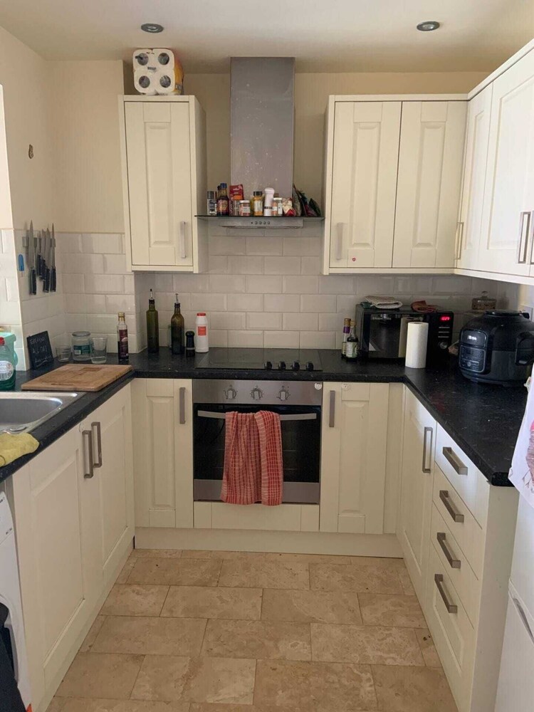 Tranquil 1 Bedroom Apartment With River View