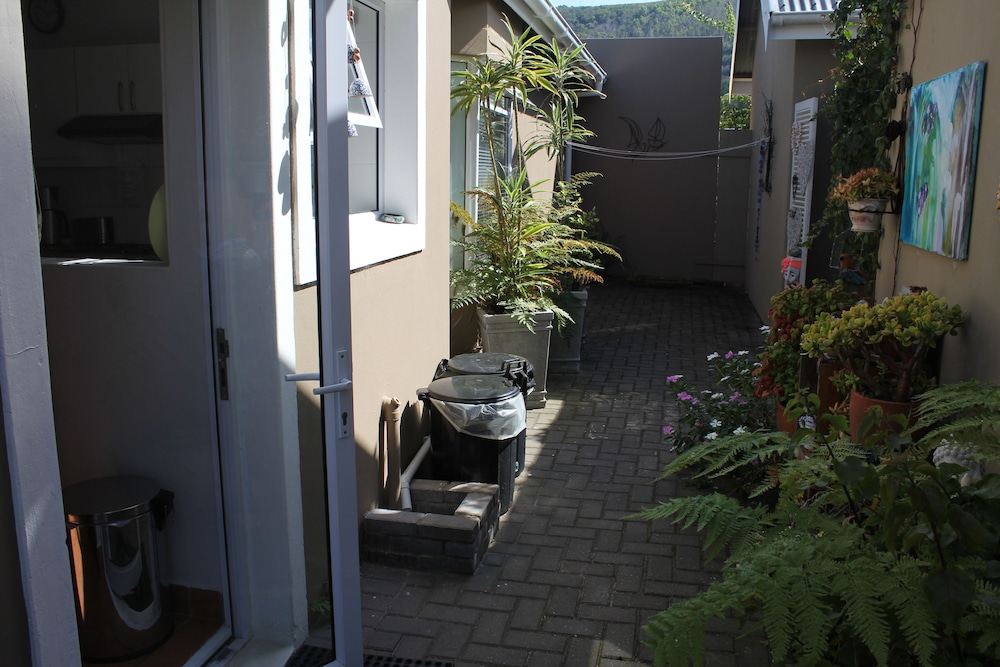 Hubbs Place