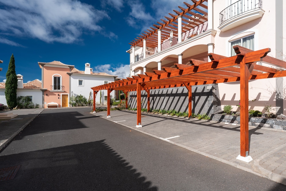 Scenic Apartment - Palheiro Village view 5