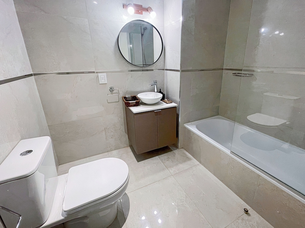 Ayres Suites Moreno