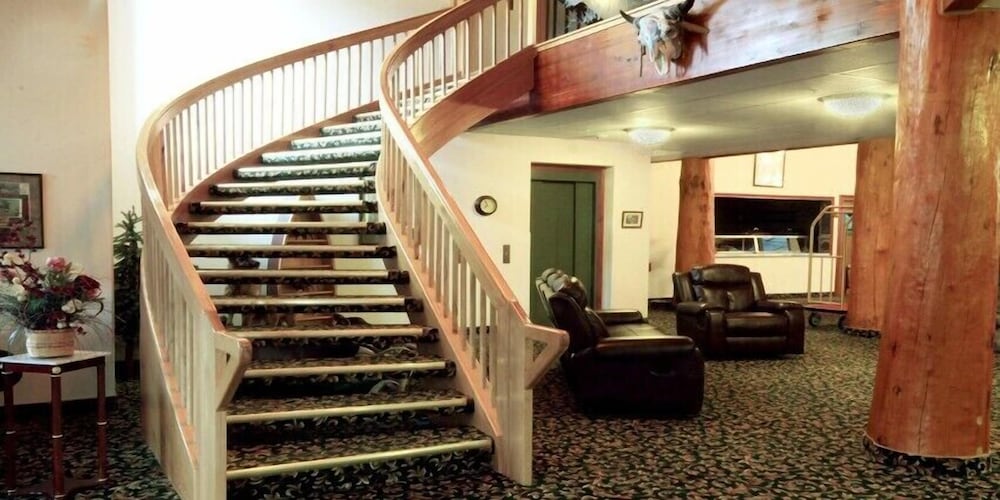 Greenwood Village Inn & Suites