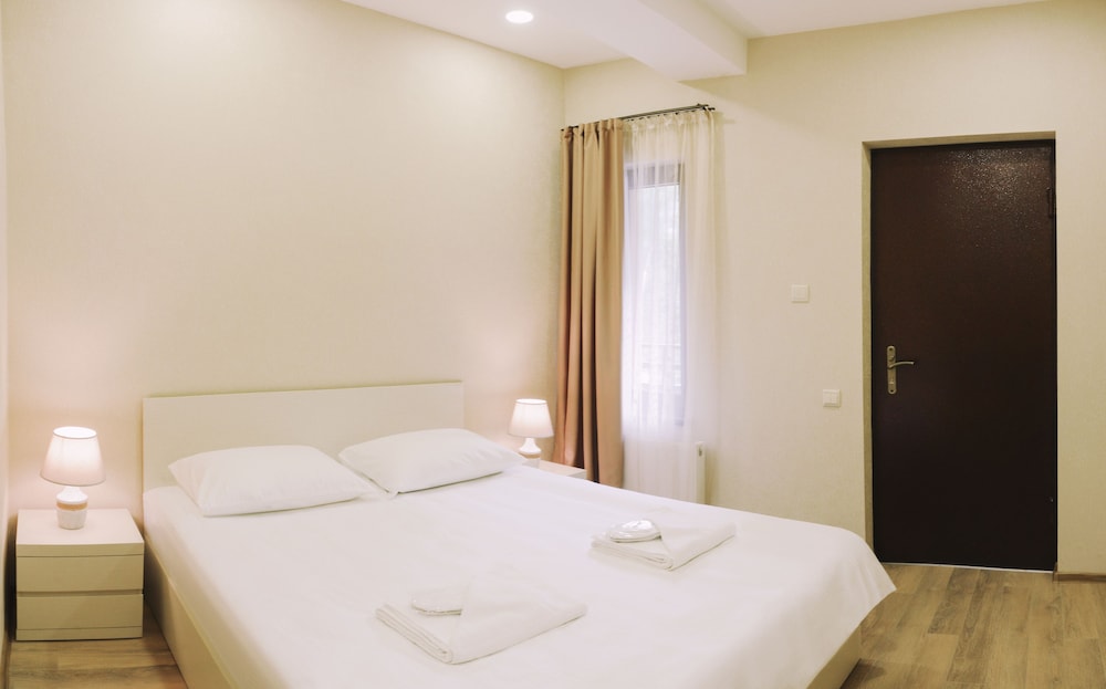 Hotel 4100 view 2