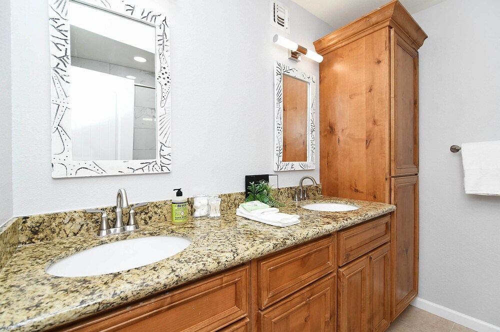 Modern Scottsdale Gem w/ Pool, Games, Patio & More