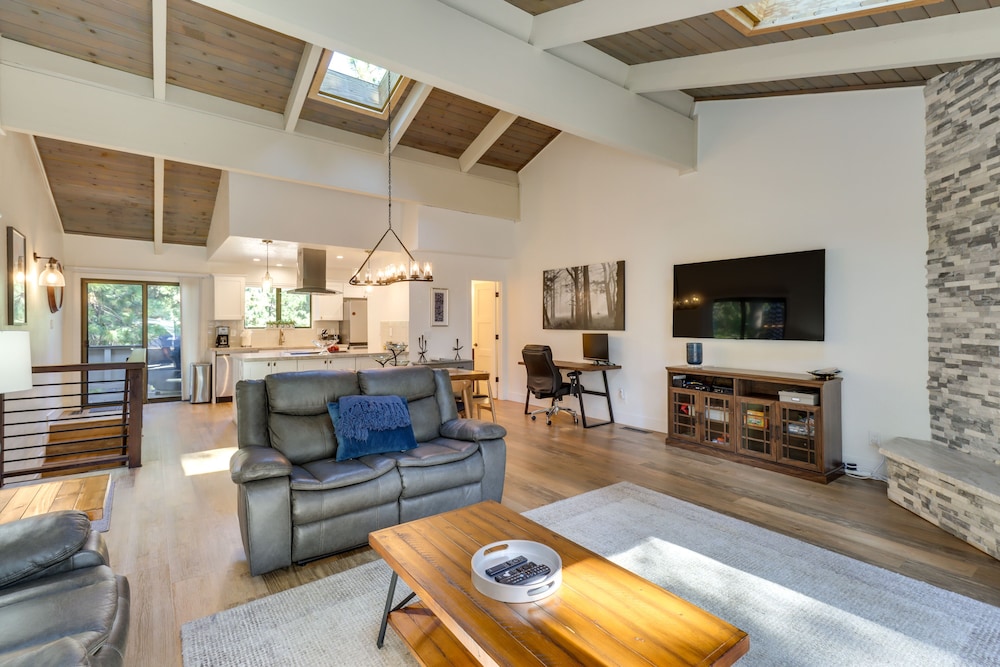 Lake Tahoe Vacations - Stylish Incline Village Vacation Rental w/ A/c! - Property Image 15