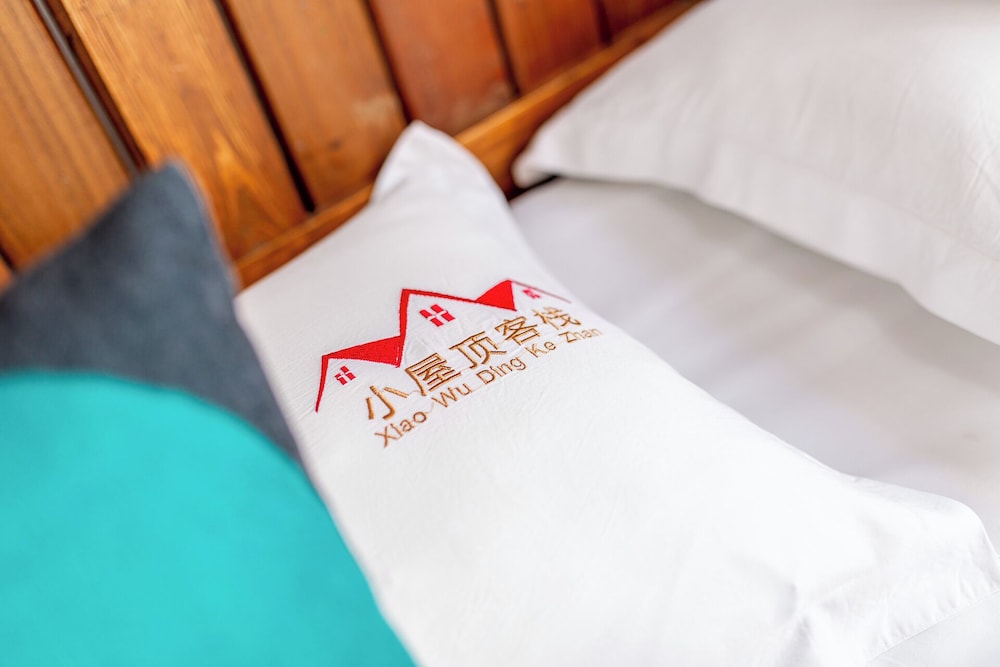 Breeze & Alley Inn