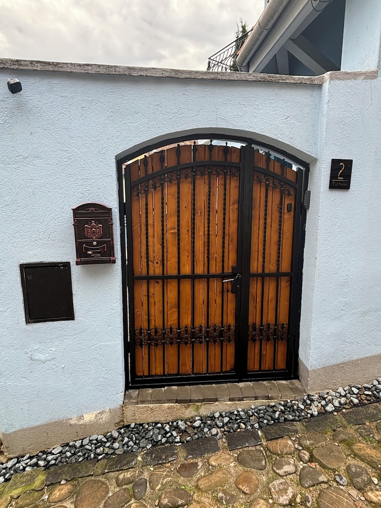Blue House Citadel Elite Sighisoara