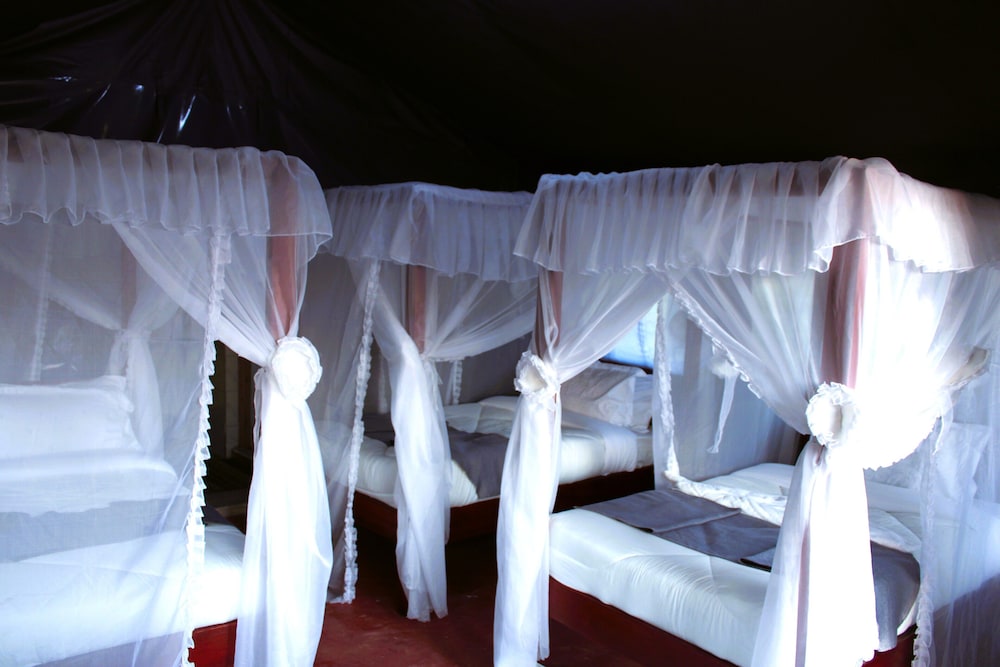Endeem Mara Resort