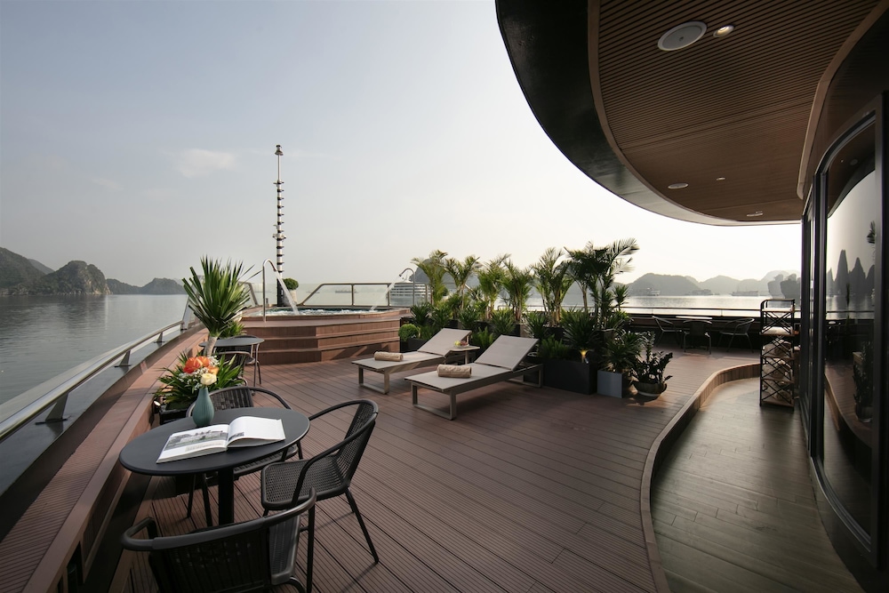 Calista Luxury Cruise