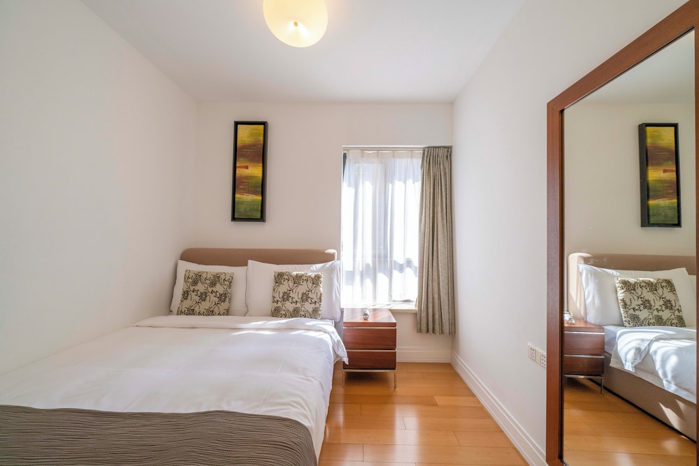 Tyms Cozy 2BR 1BA Apt Xuhui Metro