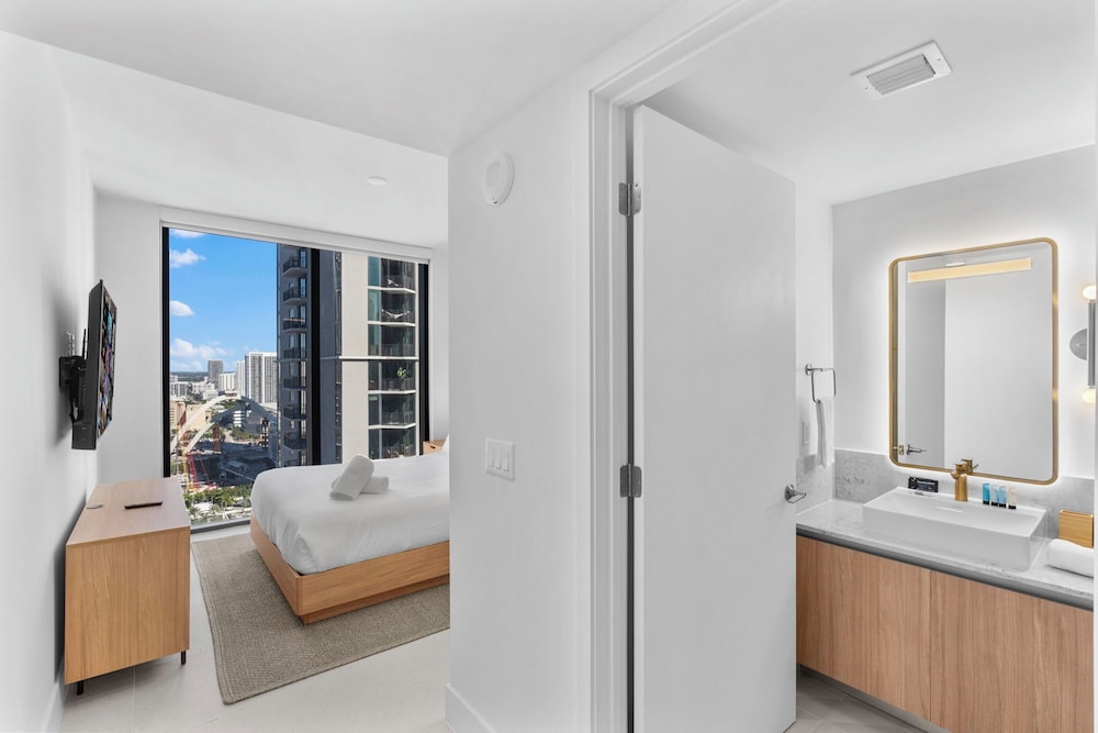 Luxury Condos in Downtown Miami