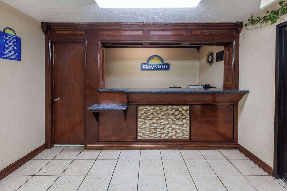 Days Inn by Wyndham El Reno view 3