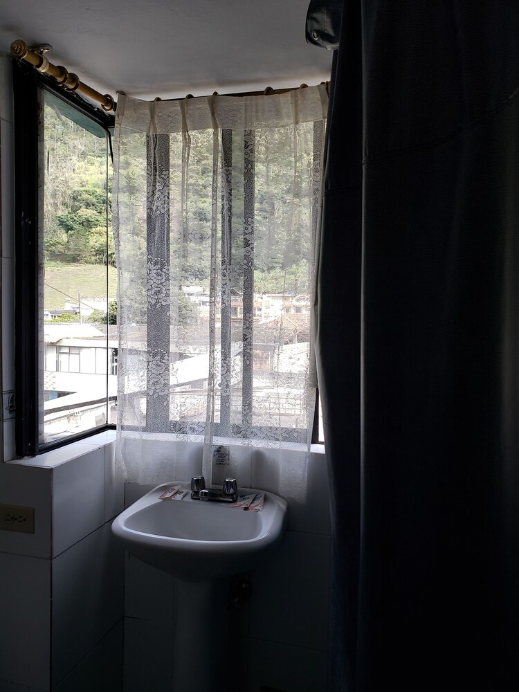 Hostal Monte Real