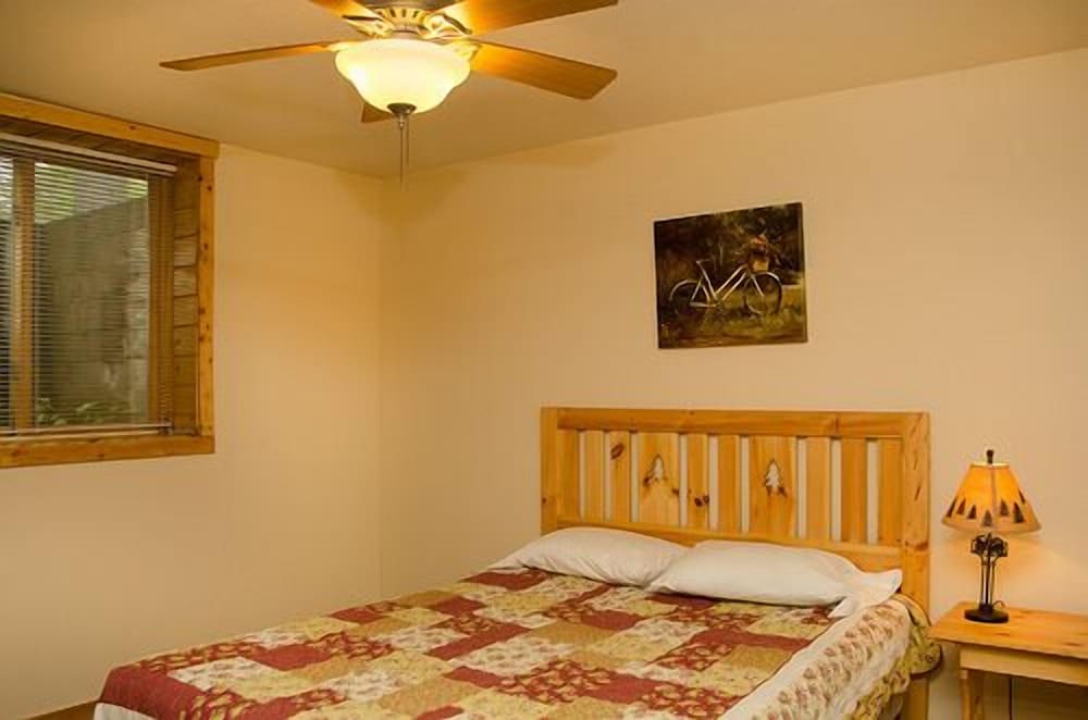 Woodland Beach Resort