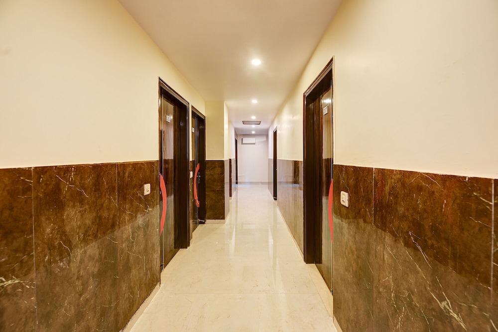 Fabhotel Golden Key Residency