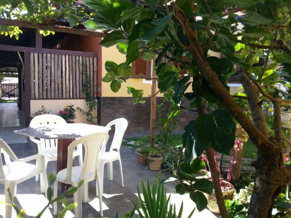 Itaúna Hostel