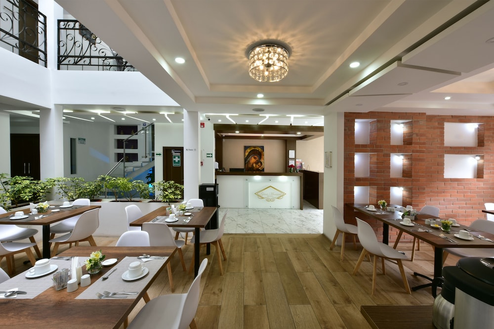 Hotel Gran Mariscal Quito - Image 1