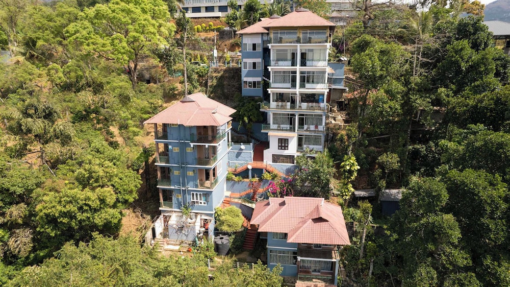Lazo Golden Valley Resort