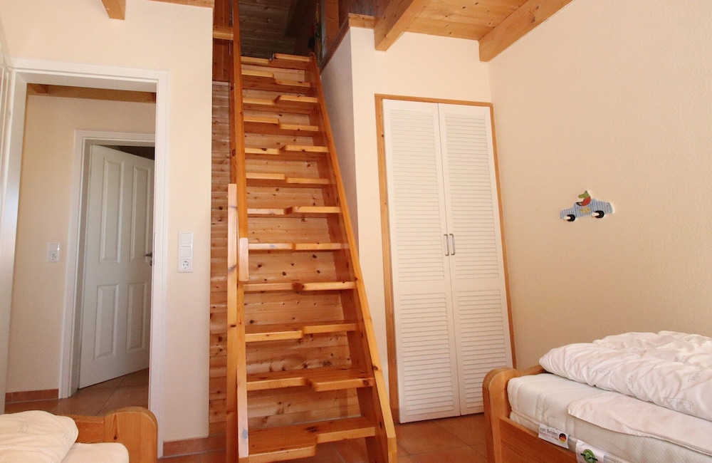 Ferienhaus mit Viel Platz in Burhave