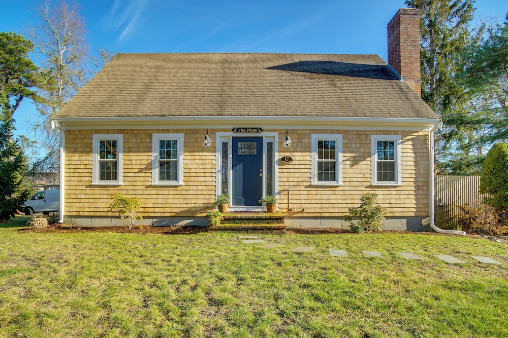 Cape Cod Perfection - Mid-cape Chatham!